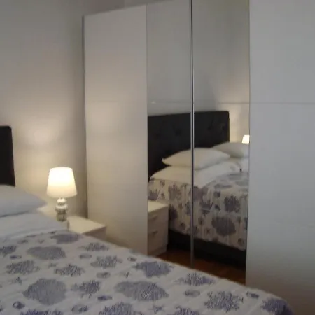 Eja * Zadar