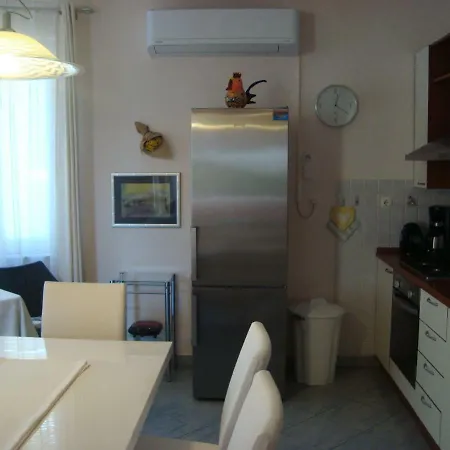 Eja Apartment