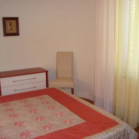Eja Apartment *