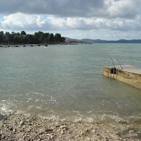 Eja * Zadar