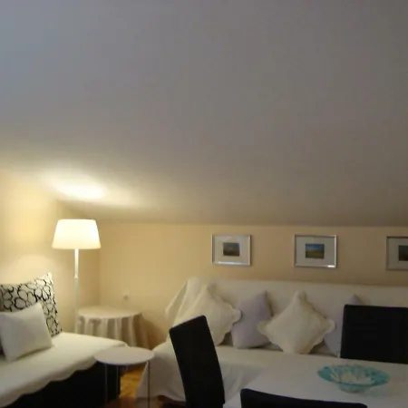 Apartment Eja *