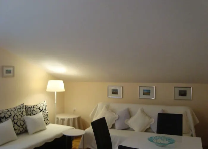 Διαμέρισμα Eja *