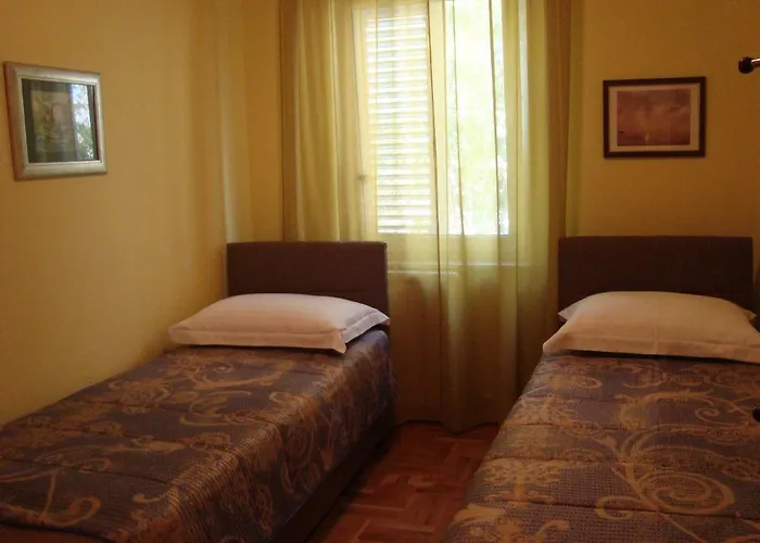 Apartman Eja *